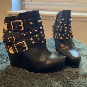 BCBGeneration Aspen wedge